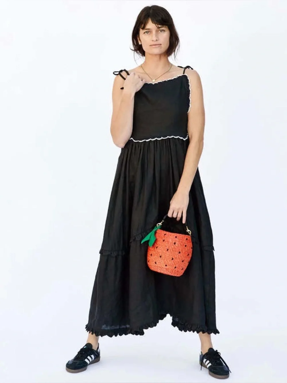 SOLD Clare V Strawberry Raffia Bucket Bag Woven Leather Handle Resort Euro - Picture 4 of 13